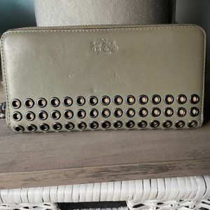 Coach Bleeker Grommet Accordion Zipper Wallet